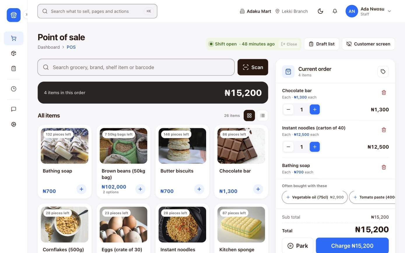 finpo's selling screen: product photos in a grid, a customer's order and its total beside them